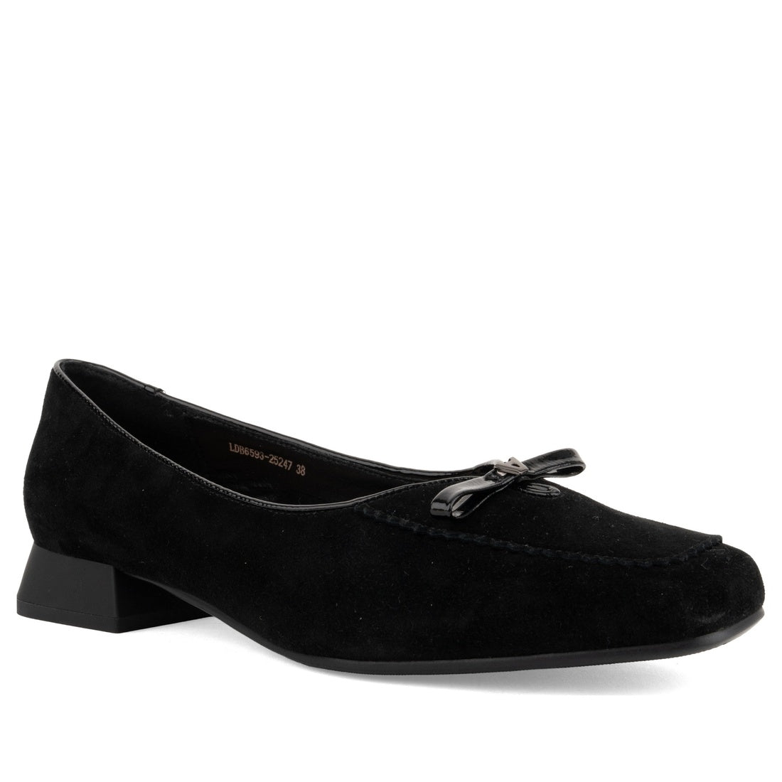 black casual closed pumps