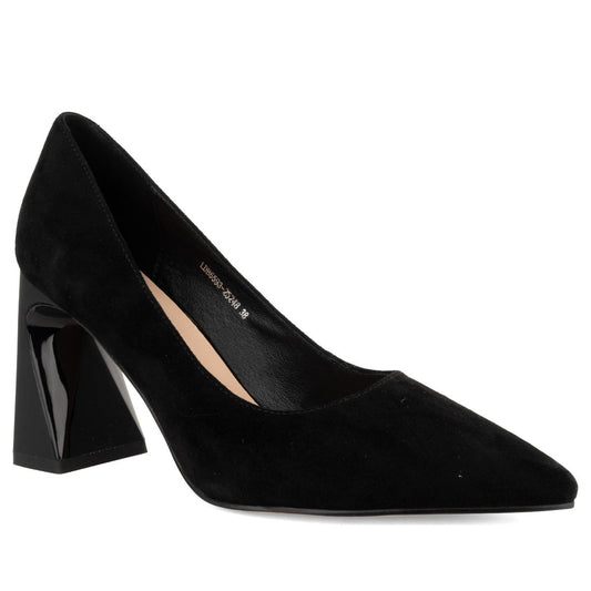 black casual closed pumps