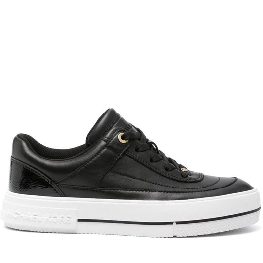 black casual closed sneaker