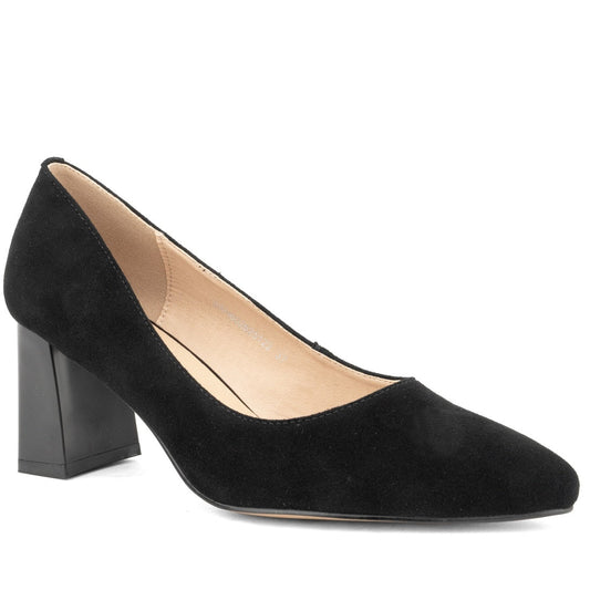 black elegant closed pumps