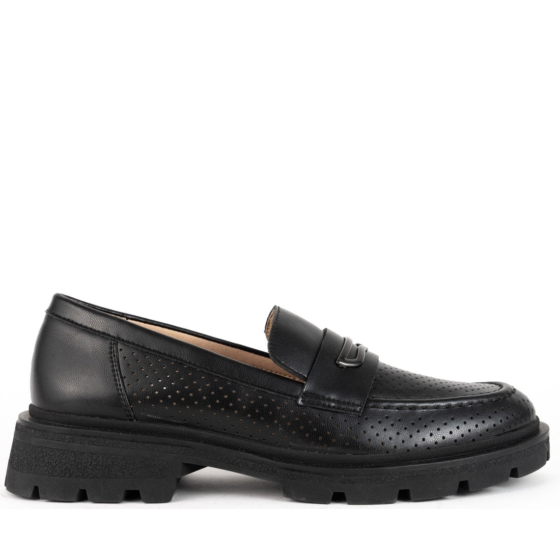 black elegant closed loafers