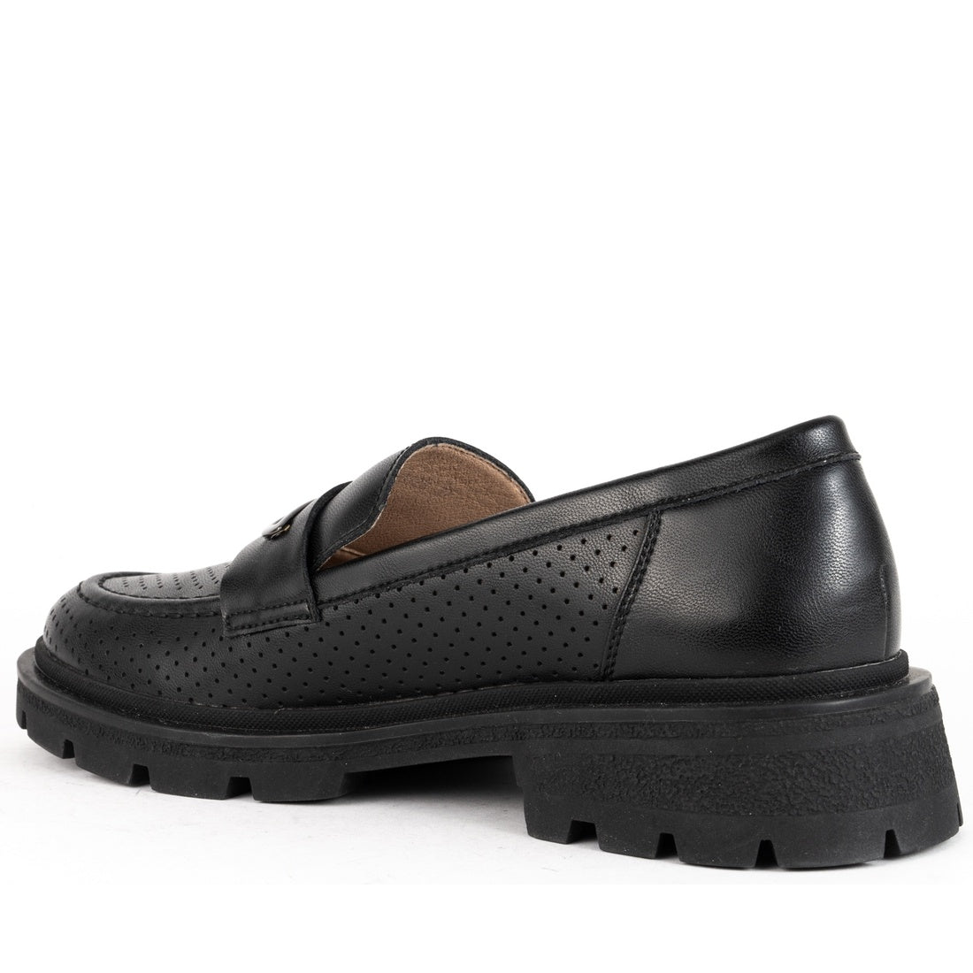 black elegant closed loafers