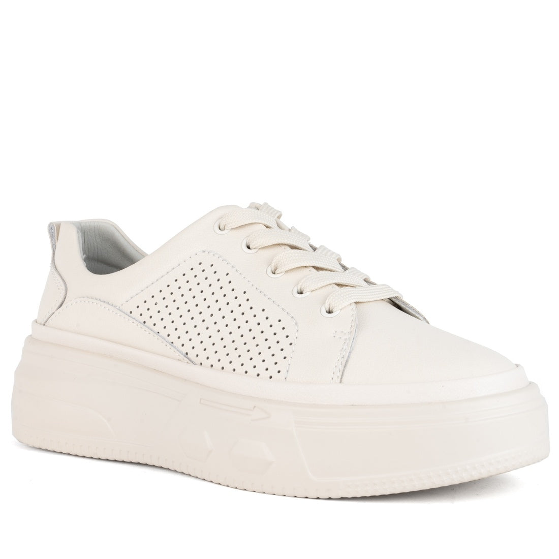 beige casual closed leisure shoes