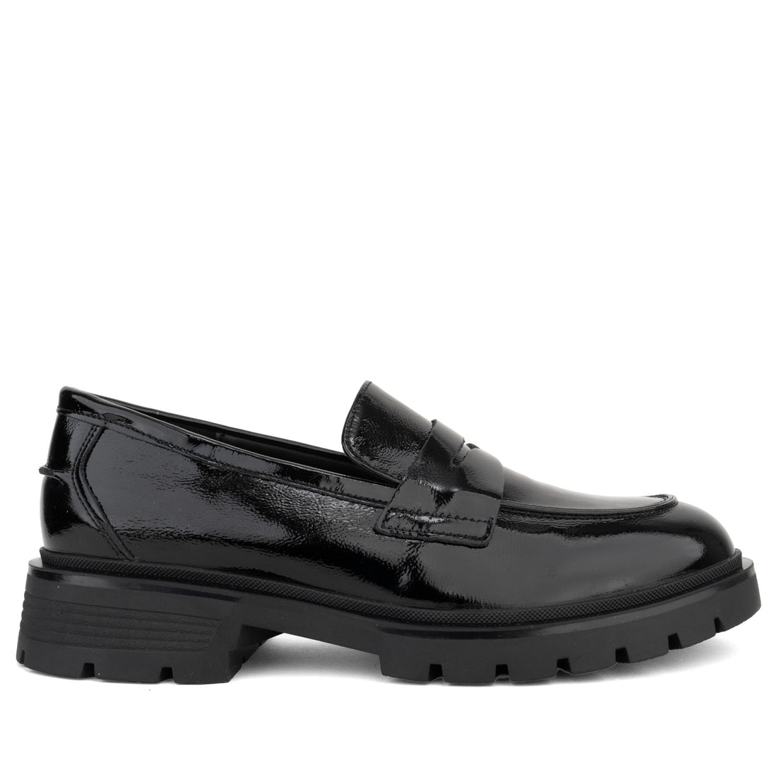 black classic closed loafers