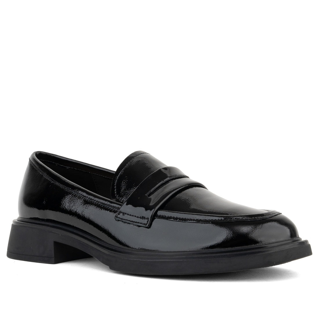 black classic closed loafers