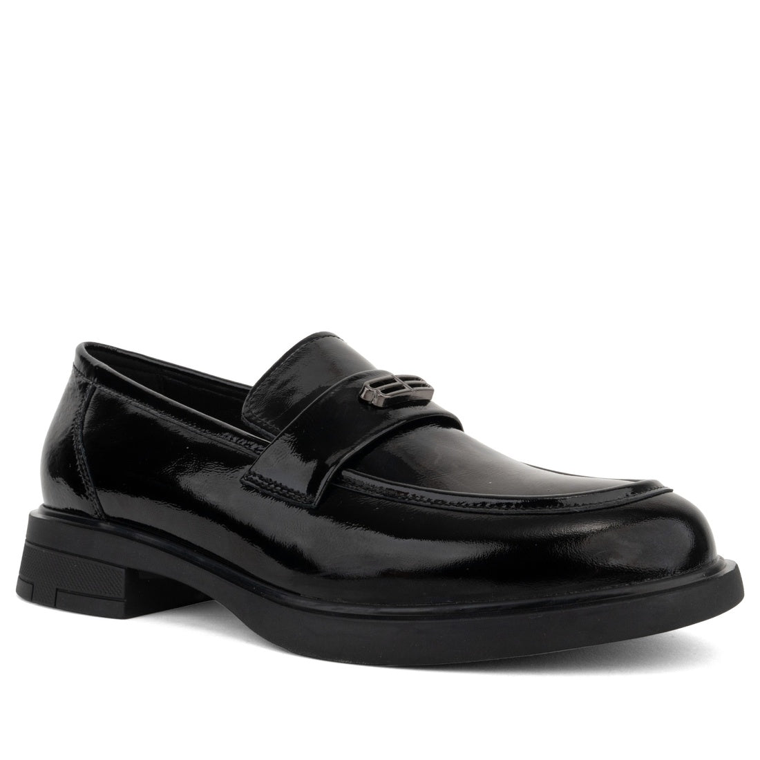 black classic closed loafers