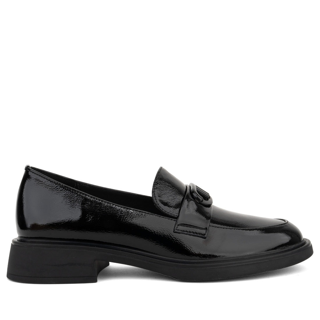 black classic closed loafers