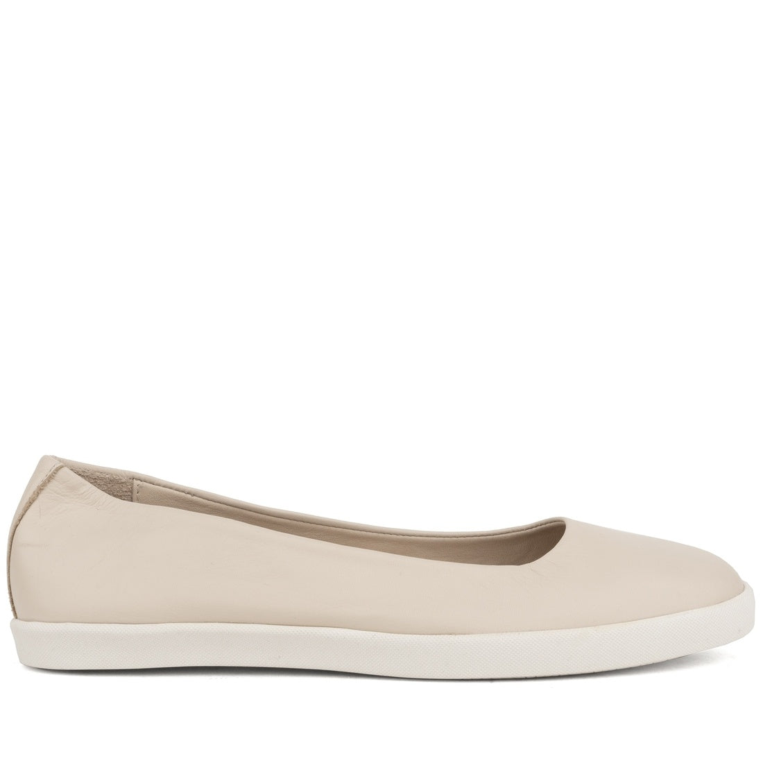 beige casual closed shoes