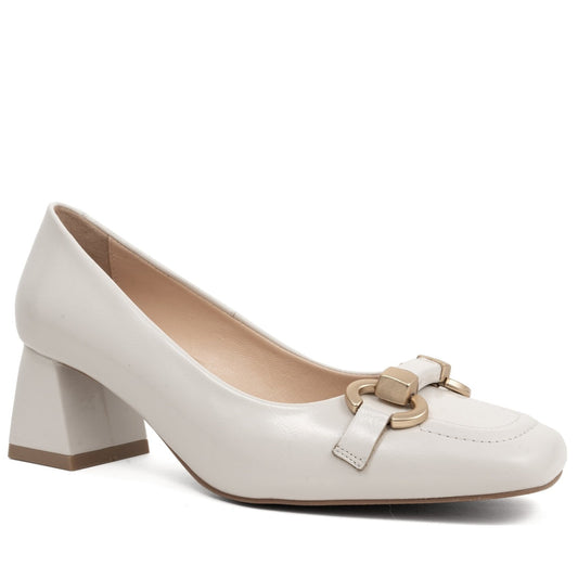 white classic closed pumps