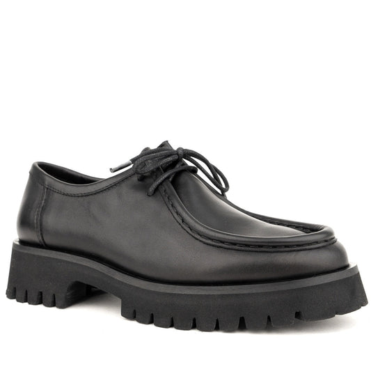 black casual closed loafers