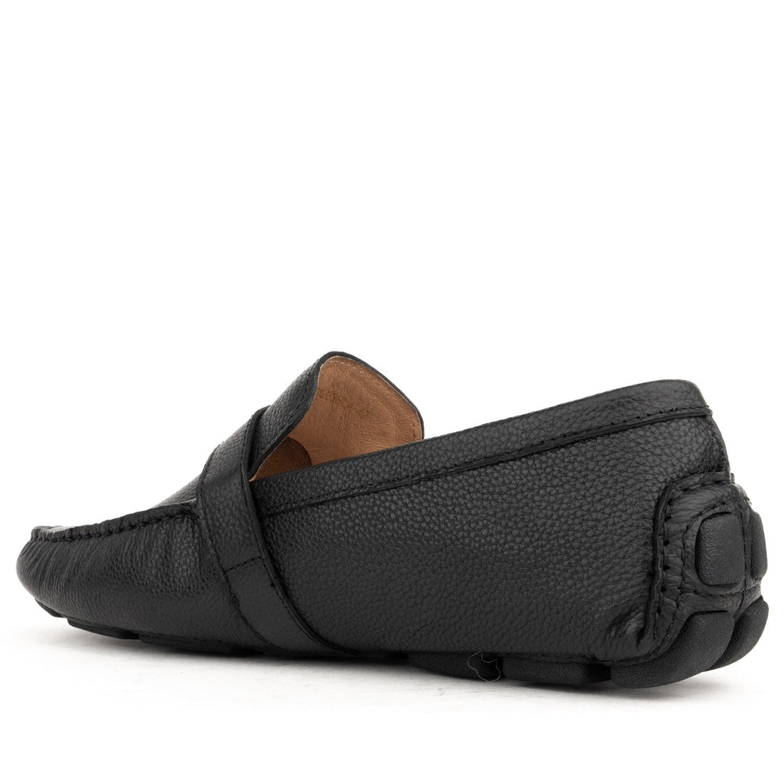black casual closed mocasins