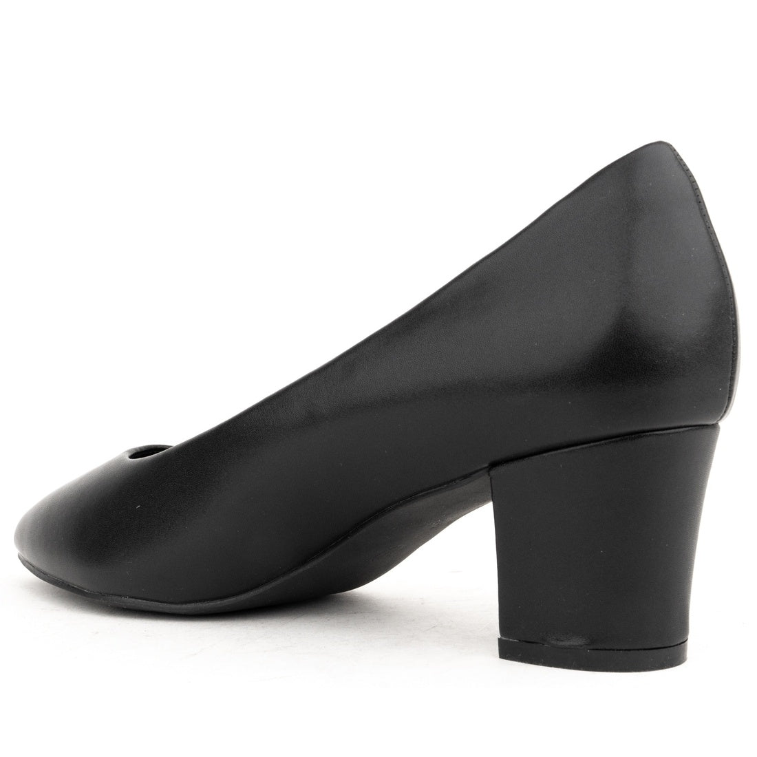 black elegant closed formal pumps