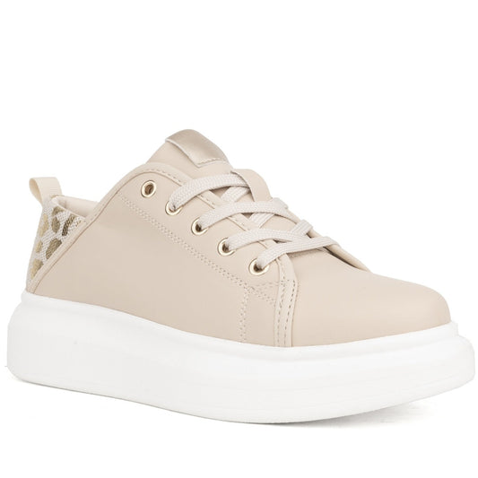 beige closed sneakers