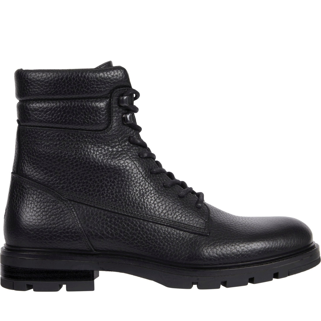 Tommy Hilfiger mens black warm padded boot | Vilbury London