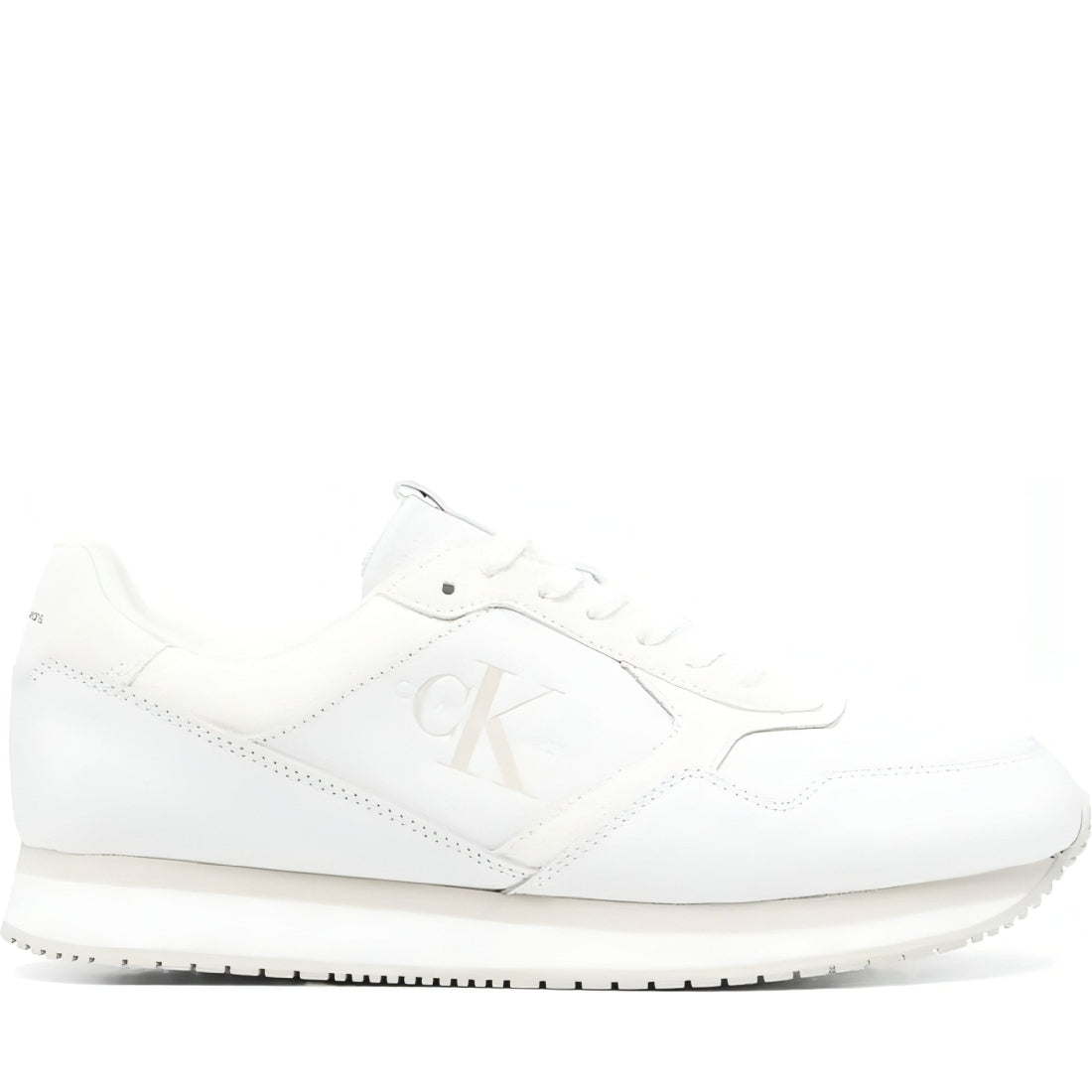 CALVIN KLEIN JEANS mens white, ivory retro lth-pu patch trainers | Vilbury London