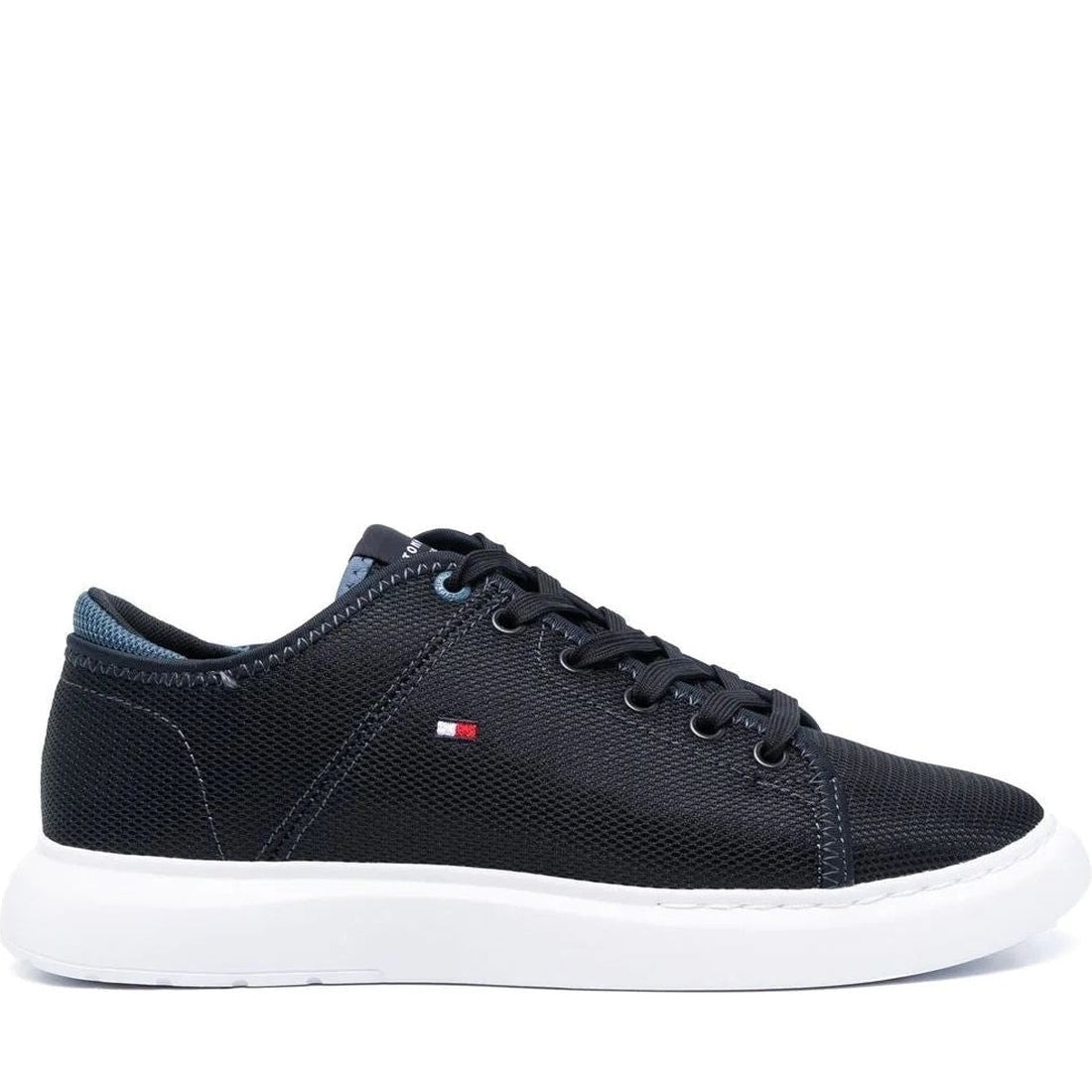 Tommy Hilfiger mens desert sky lightweight cupsole sport shoe | Vilbury London